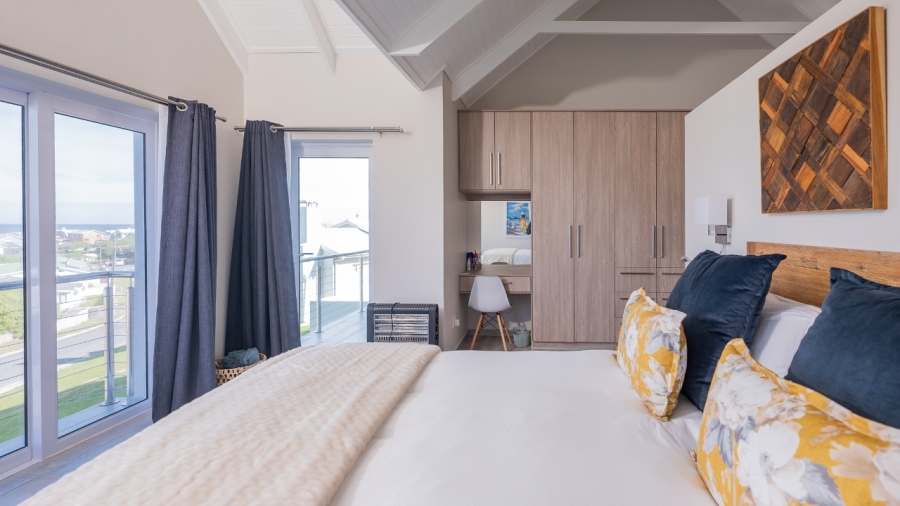 4 Bedroom Property for Sale in Agulhas Western Cape